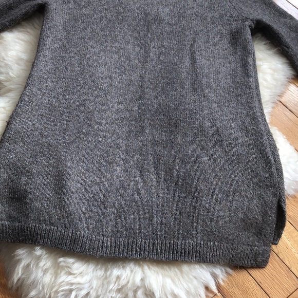 SONOMA Goods For Life Super soft v-neck hooded sweater in light brown. Size S. - Picture 10 of 13
